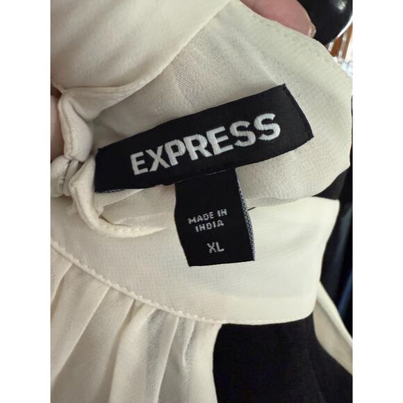 Express top sleeveless blouse summer wear work casual attire - Picture 5 of 5